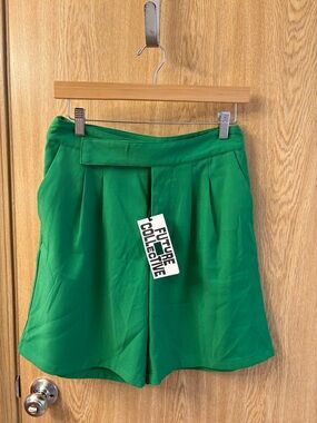 Green Pleated Women’s Shorts